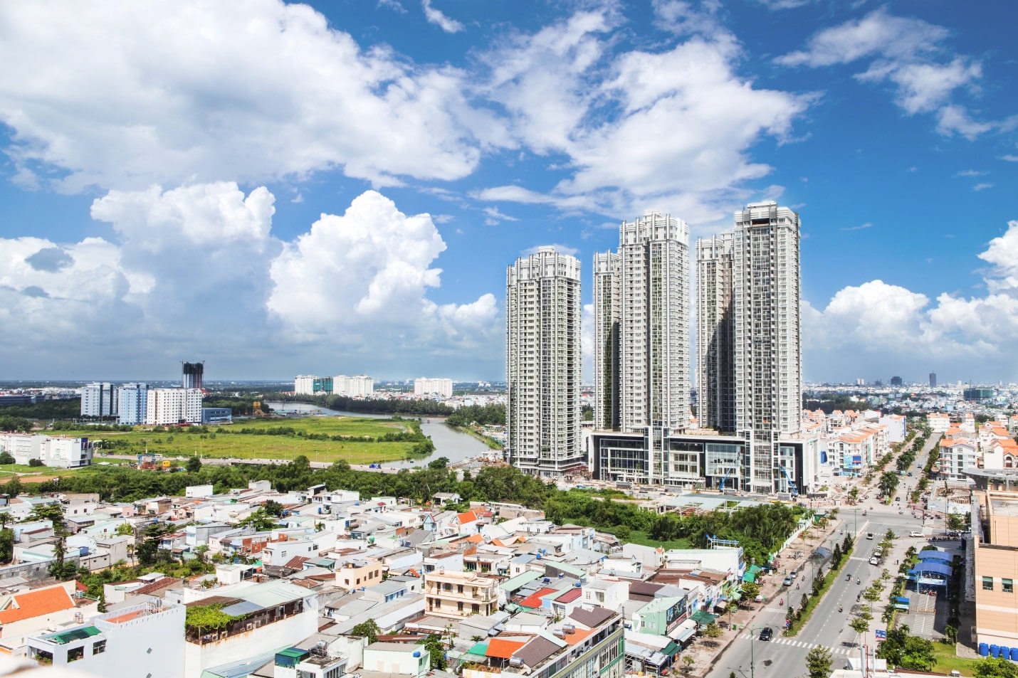 dự án bất động sản thật bung hàng